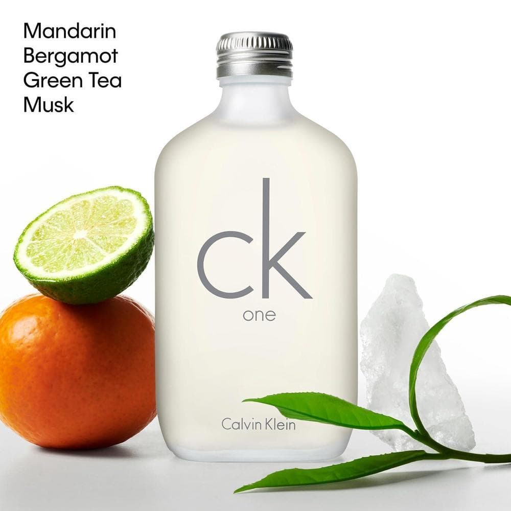 Calvin Klein CK One Eau de Toilette, fragancia cítrica unisex con té verde, bergamota, cardamomo, violeta y ámbar